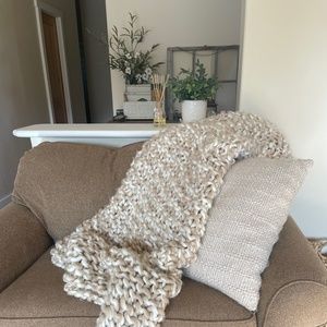 Pottery Barn Chunky Handknit Throw